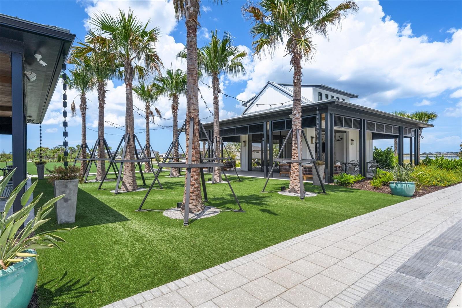 SHELLSTONE - Residential