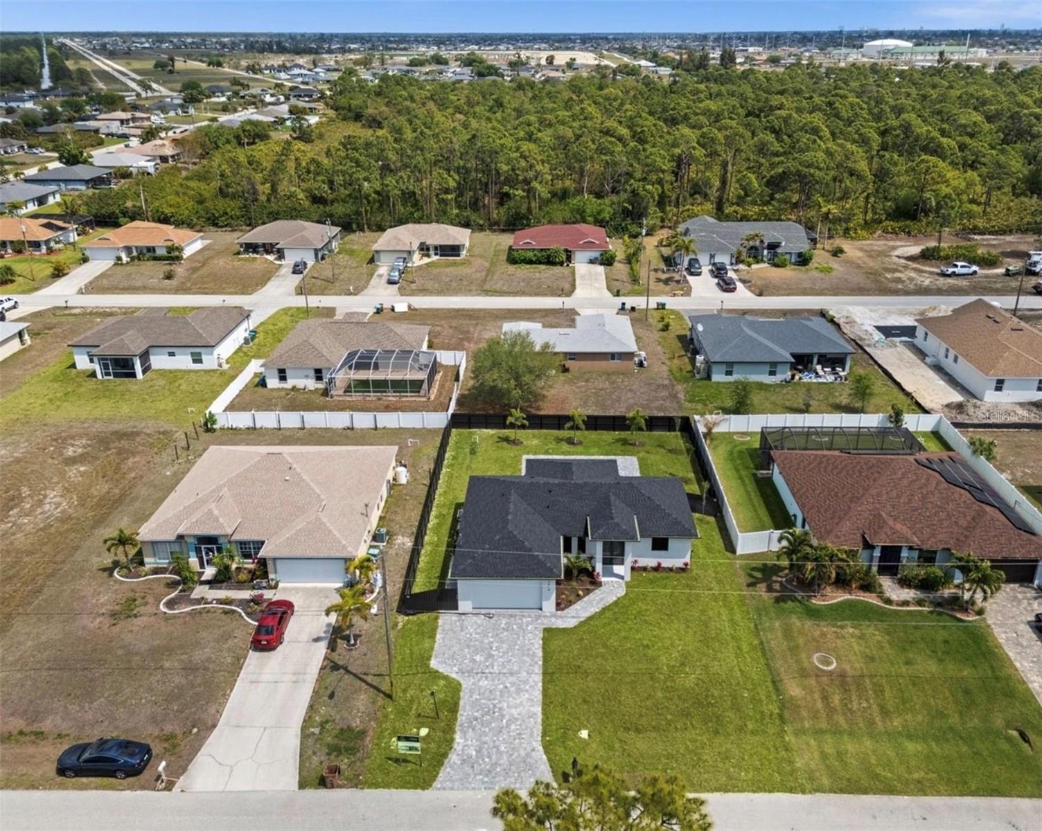 CAPE CORAL - Residential