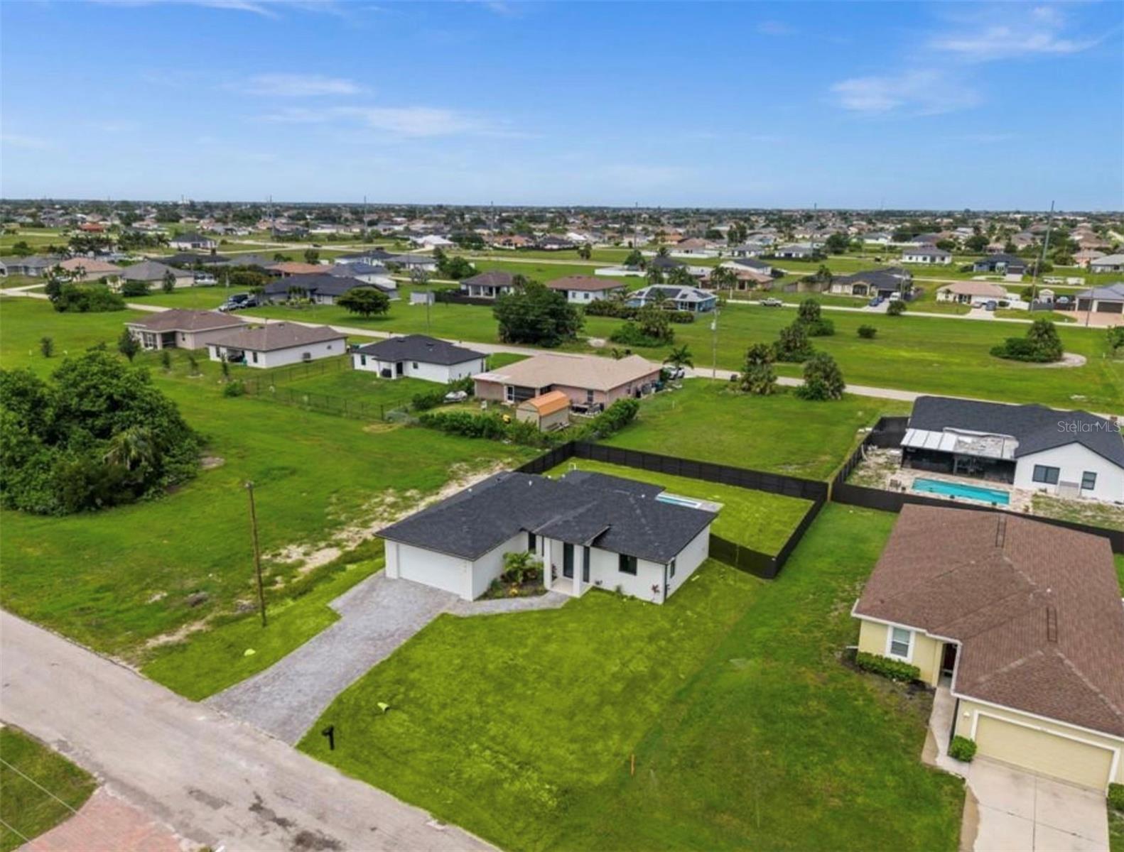 CAPE CORAL - Residential