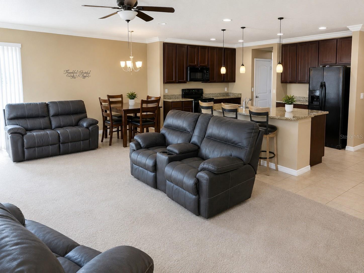 KNIGHT LAKE ESTATES - Residential