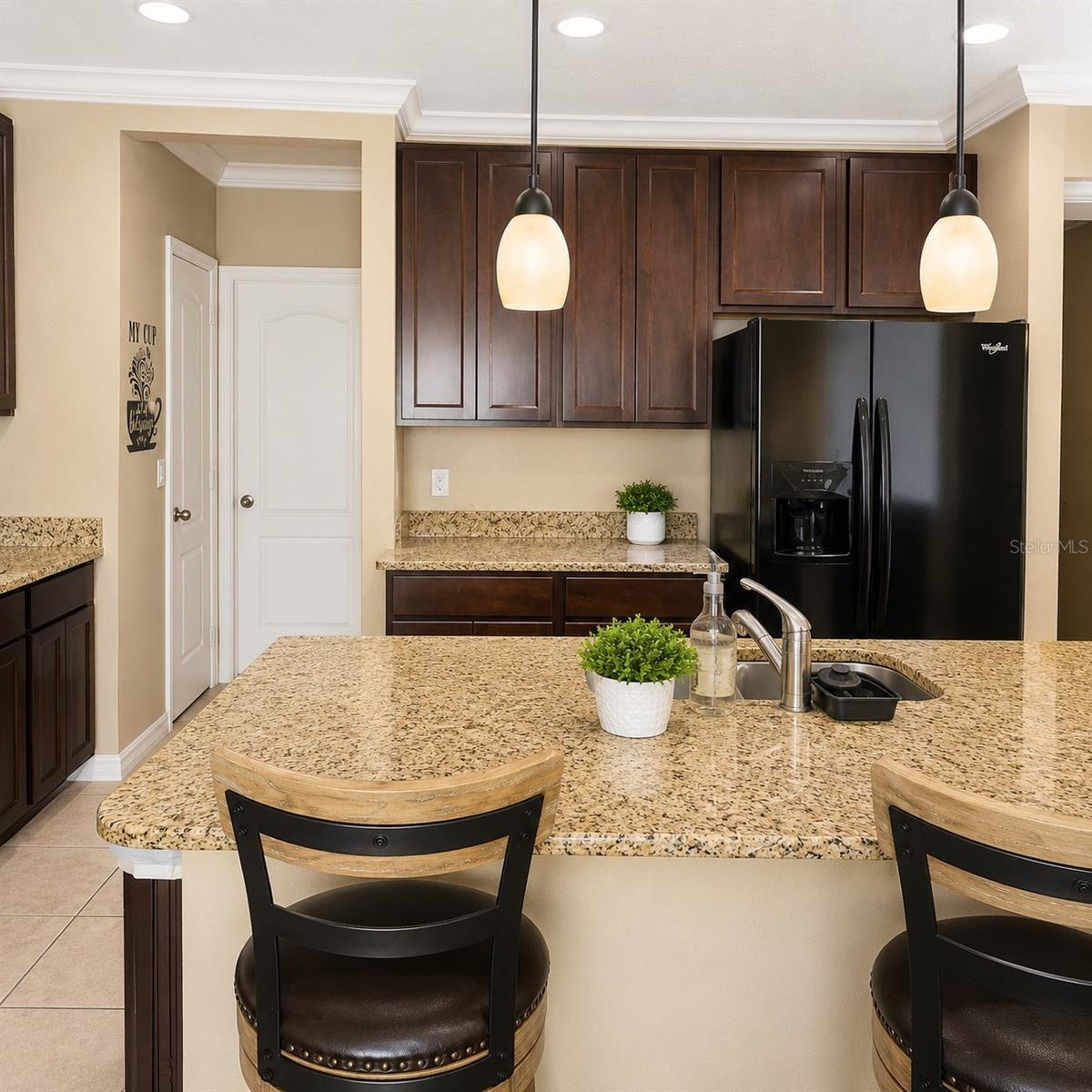 KNIGHT LAKE ESTATES - Residential