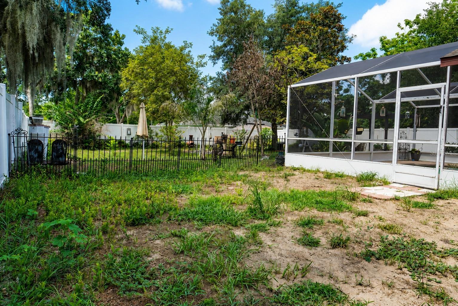 HAINES LAKE ESTATES - Residential