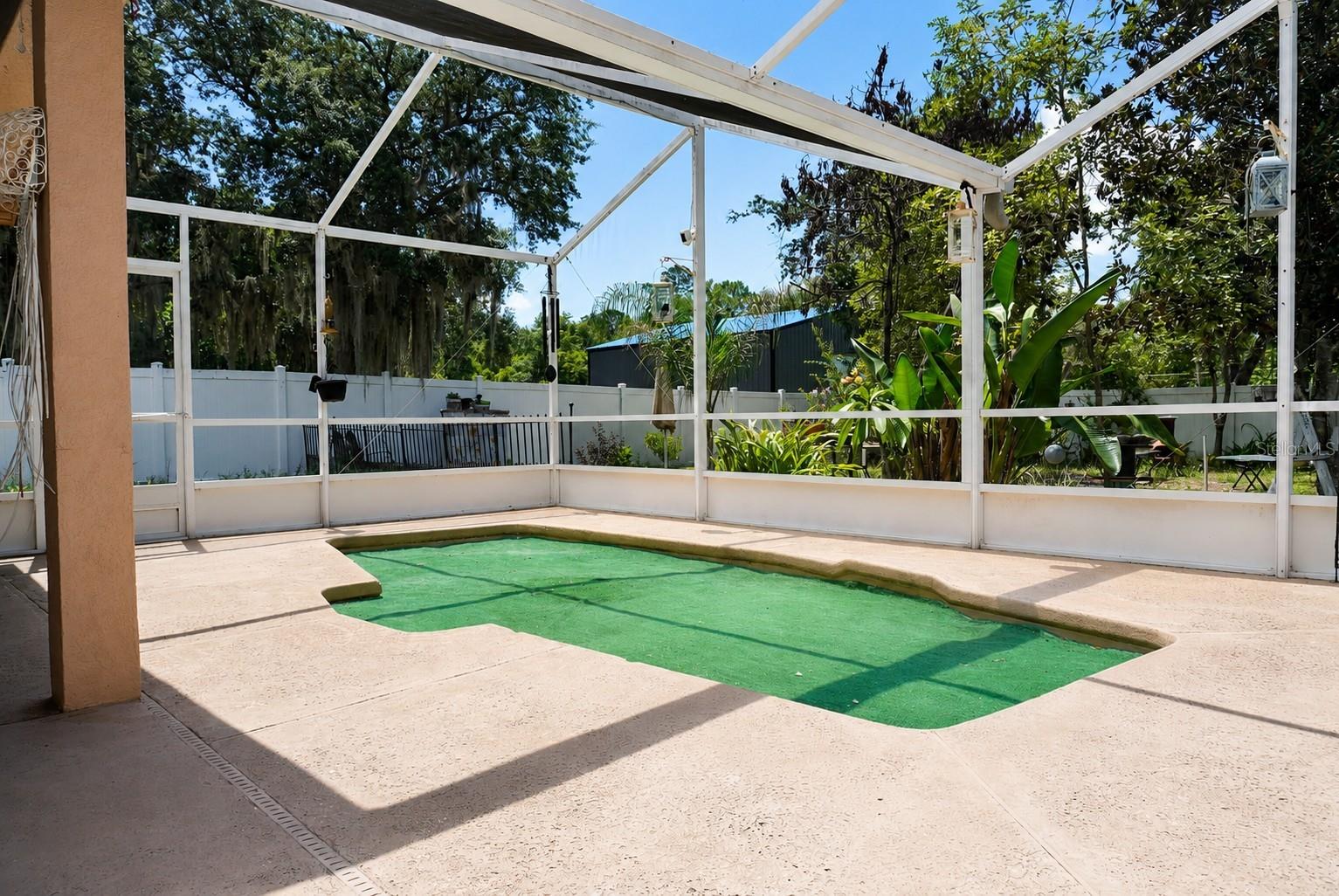 HAINES LAKE ESTATES - Residential