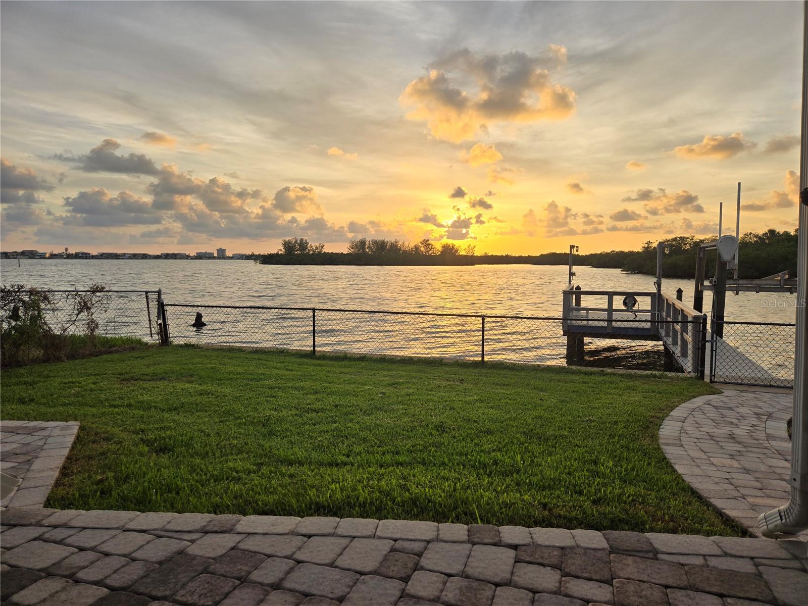 OAKHURST SHORES 1ST ADD - Residential