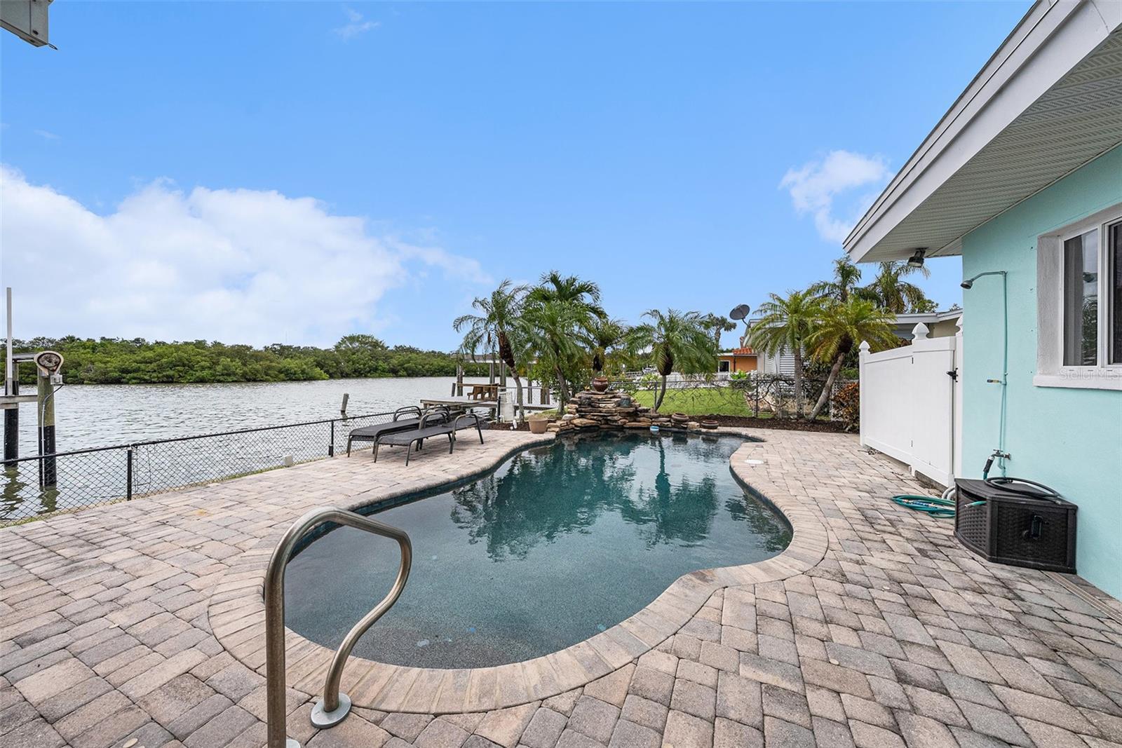 OAKHURST SHORES 1ST ADD - Residential