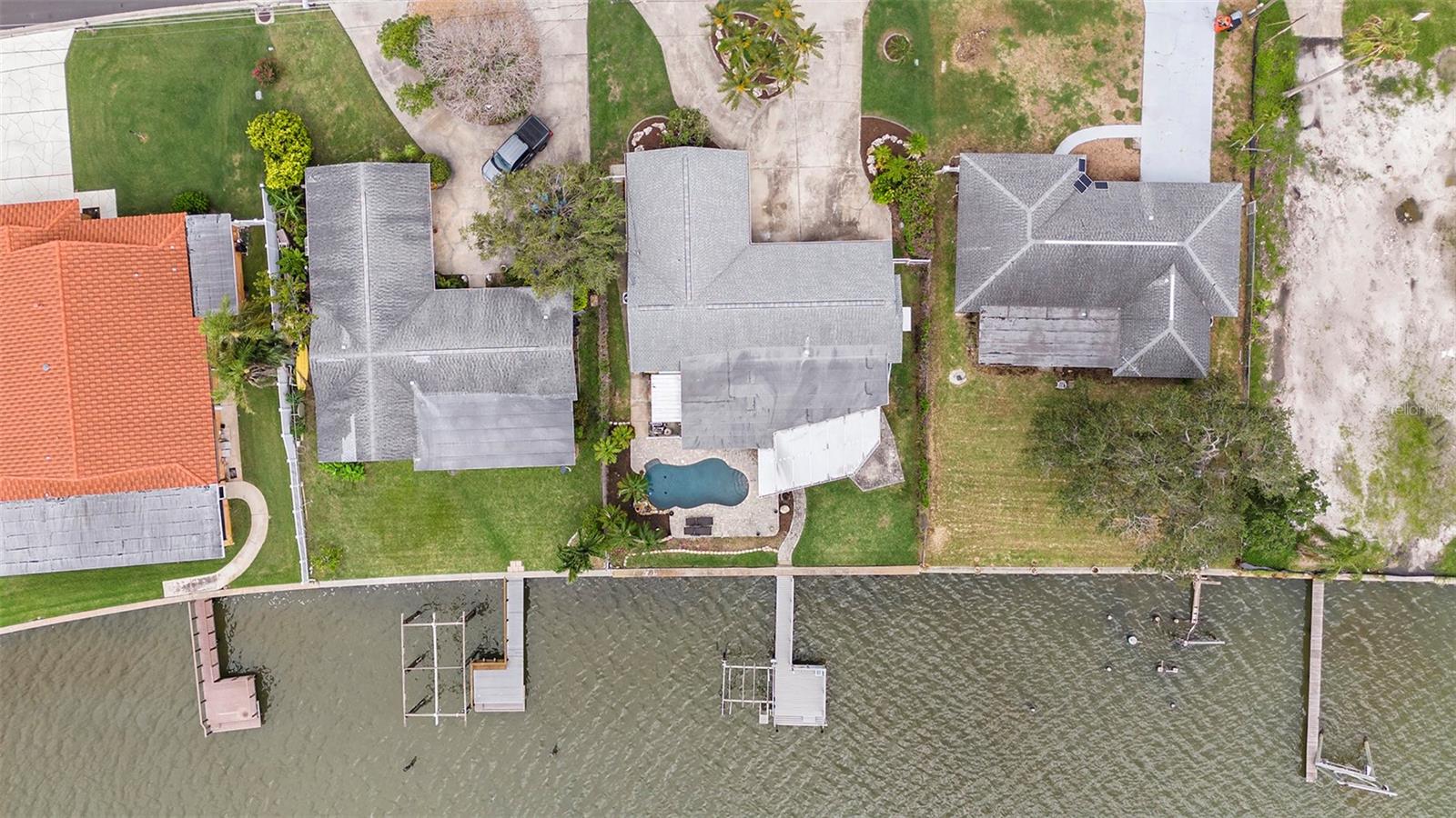 OAKHURST SHORES 1ST ADD - Residential