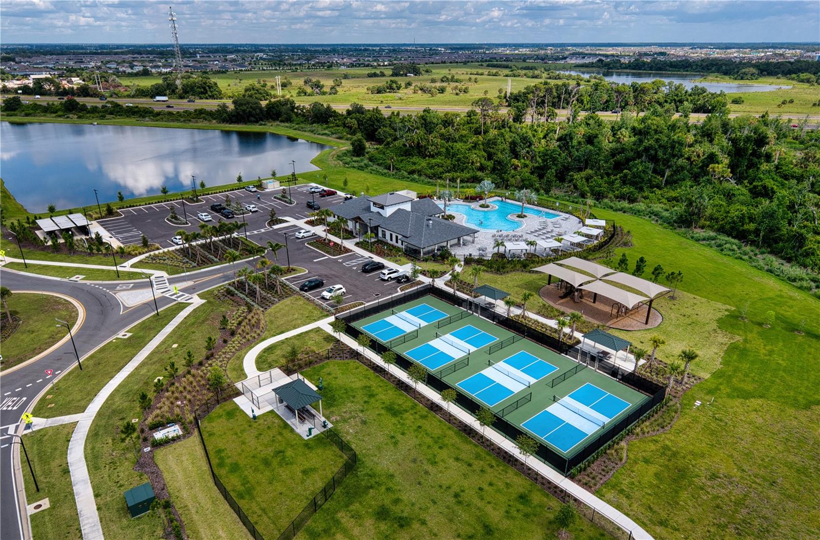 STONEGATE PRESERVE IA - Residential