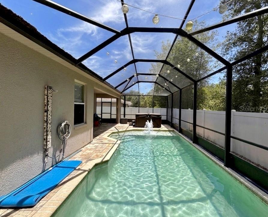 SUMMER CHASE - Residential