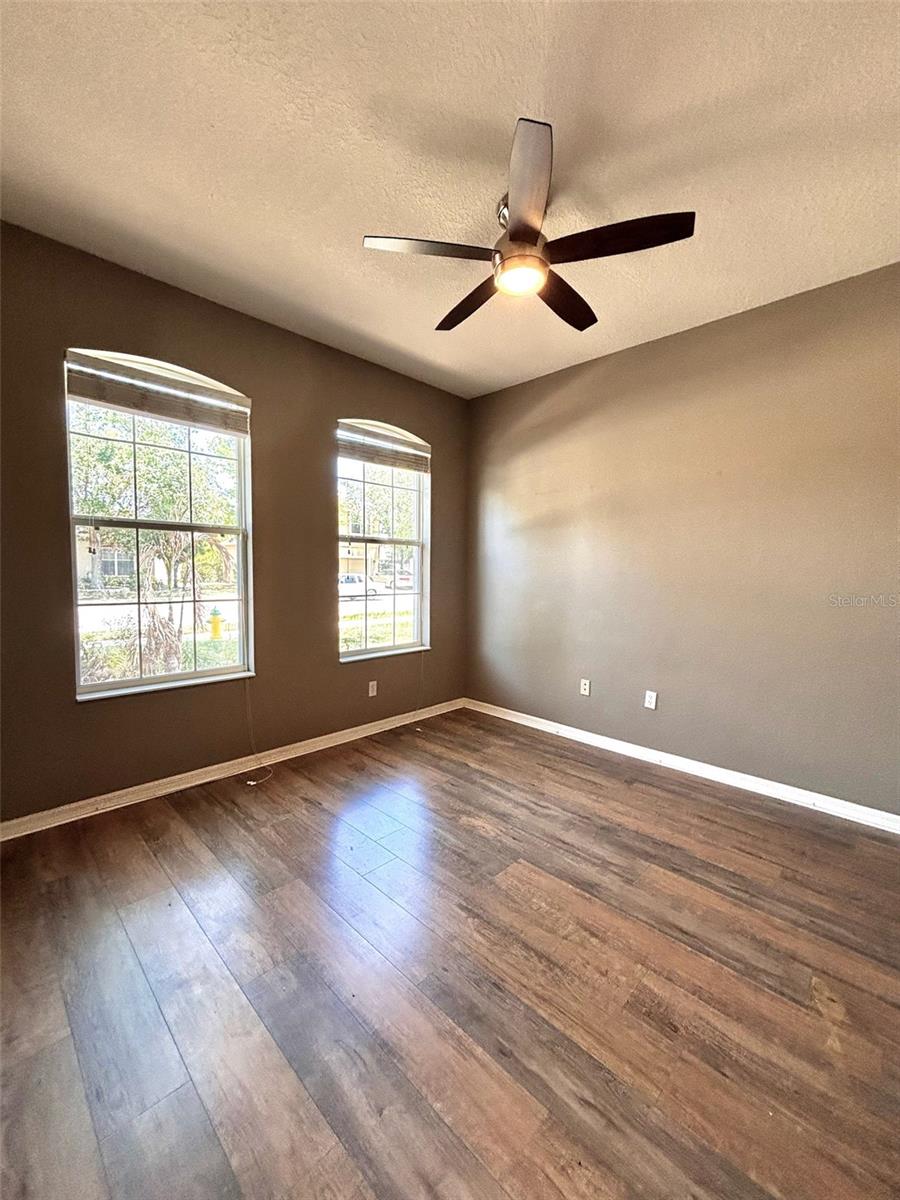 SUMMER CHASE - Residential