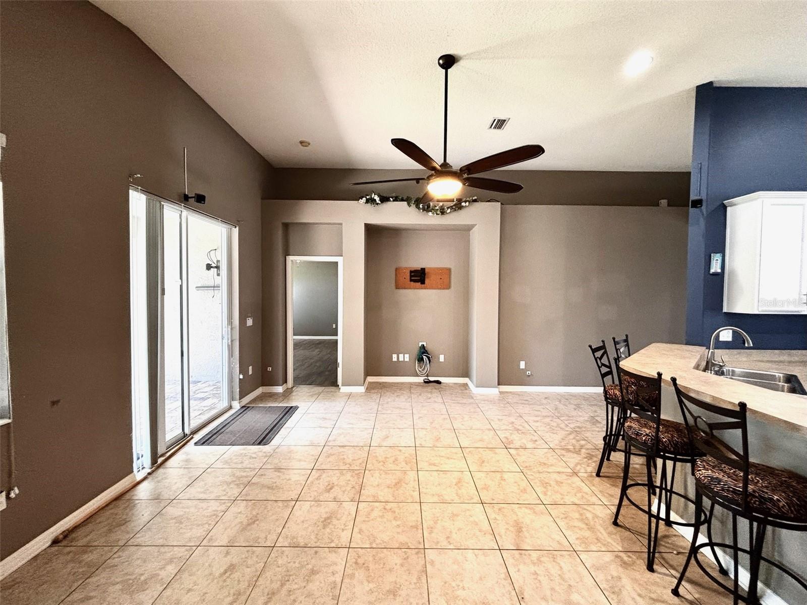 SUMMER CHASE - Residential