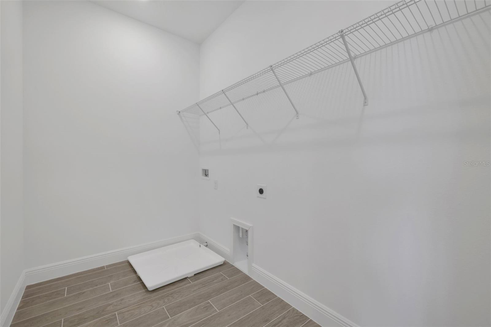 WESLYN PARK PH 2 - Residential