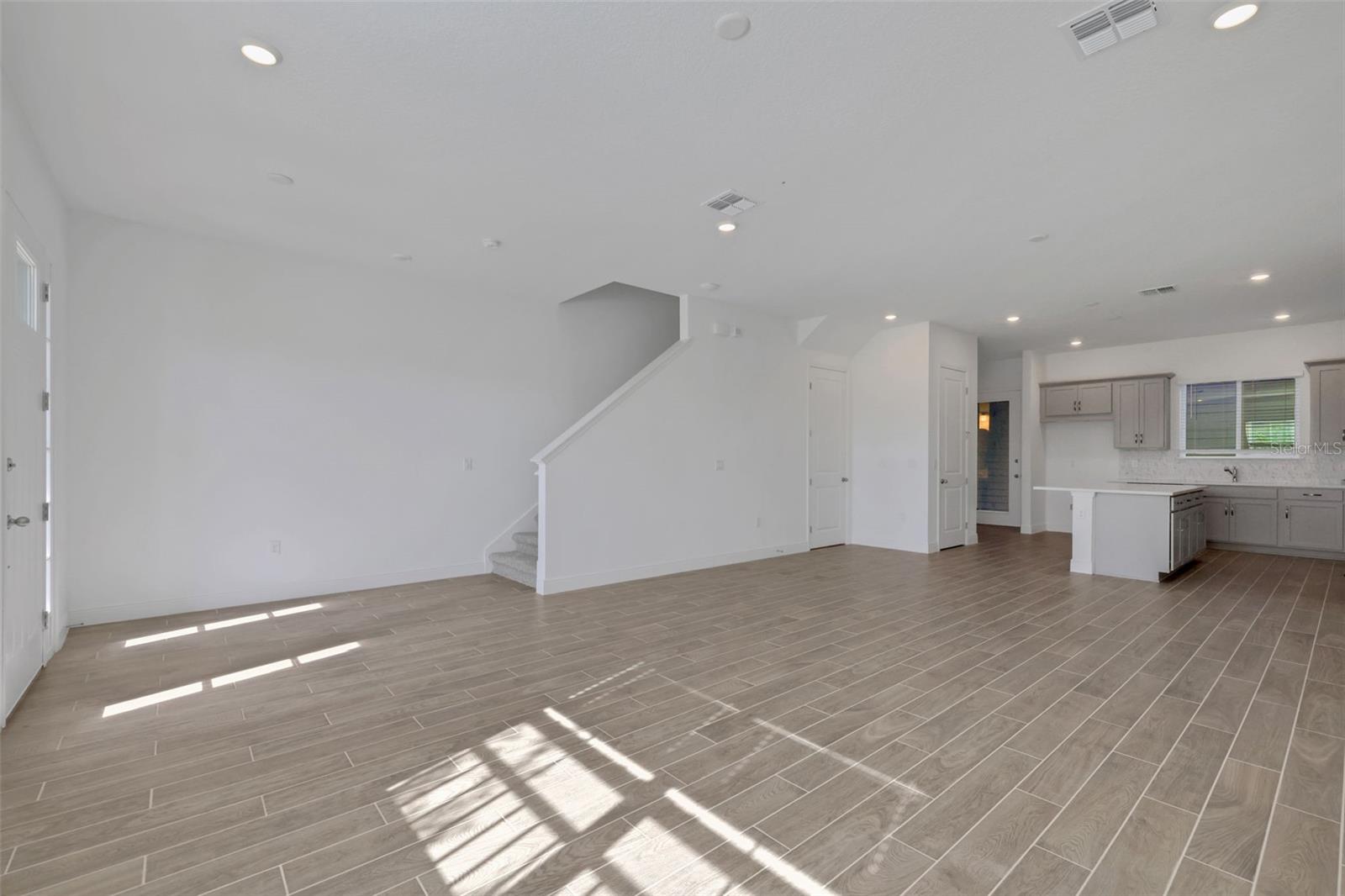 WESLYN PARK PH 2 - Residential