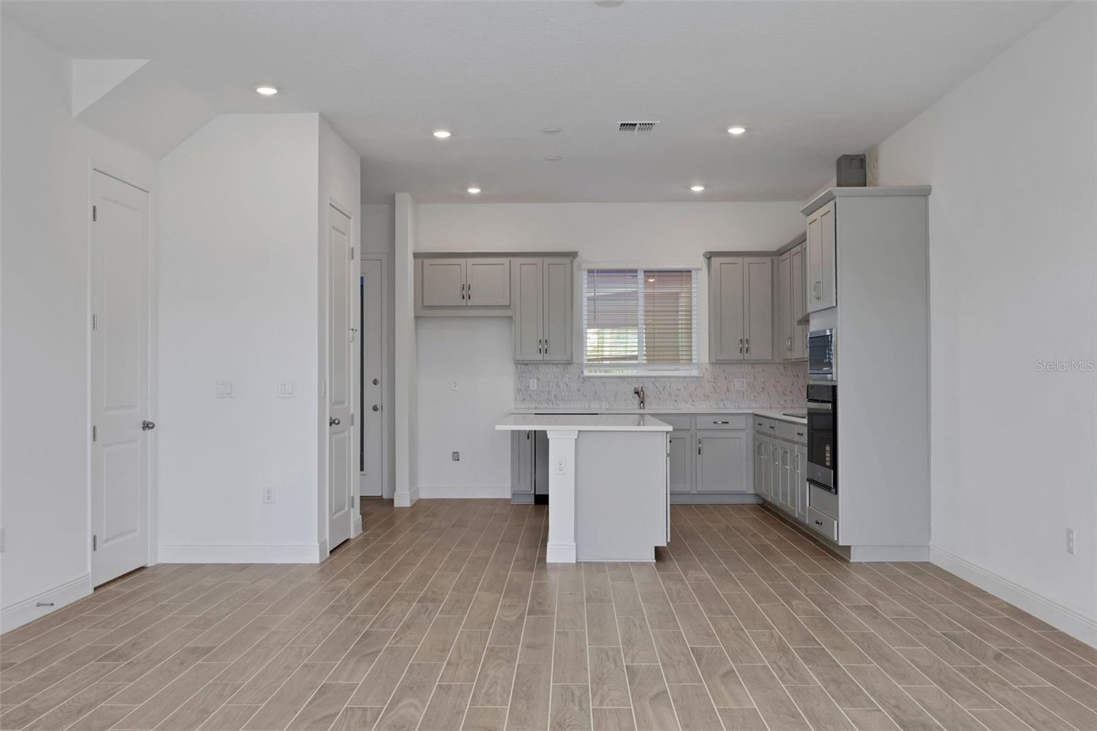 WESLYN PARK PH 2 - Residential