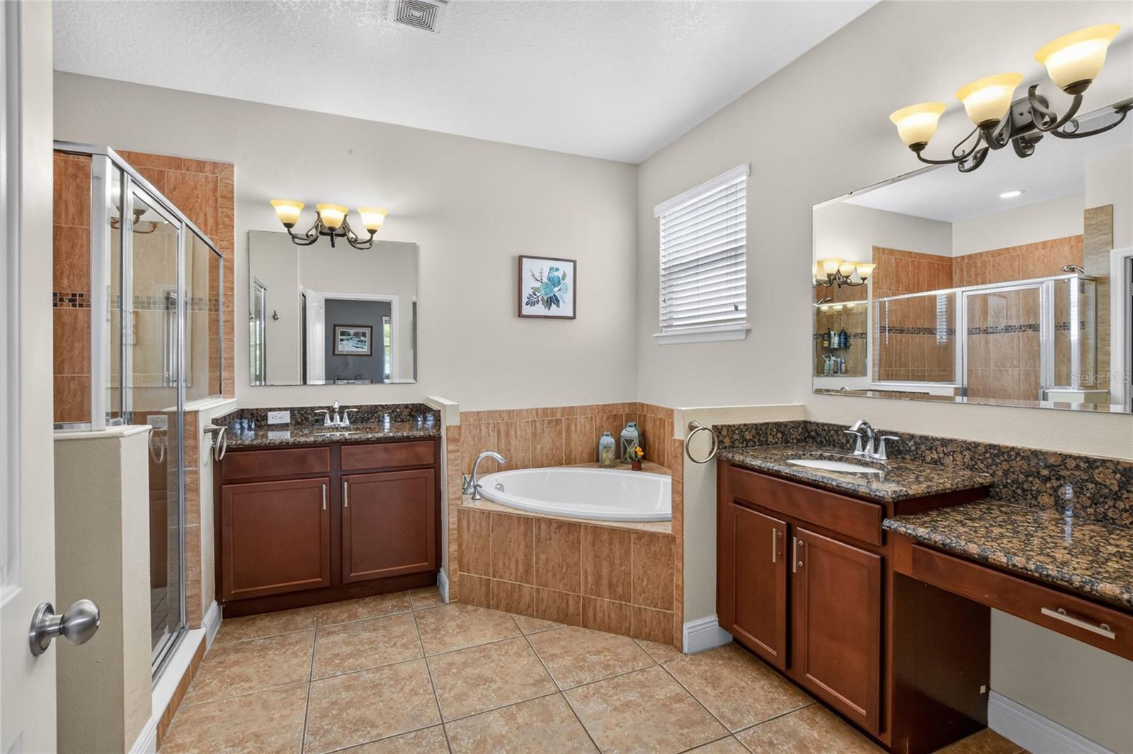 SOUTHCHASE - Residential