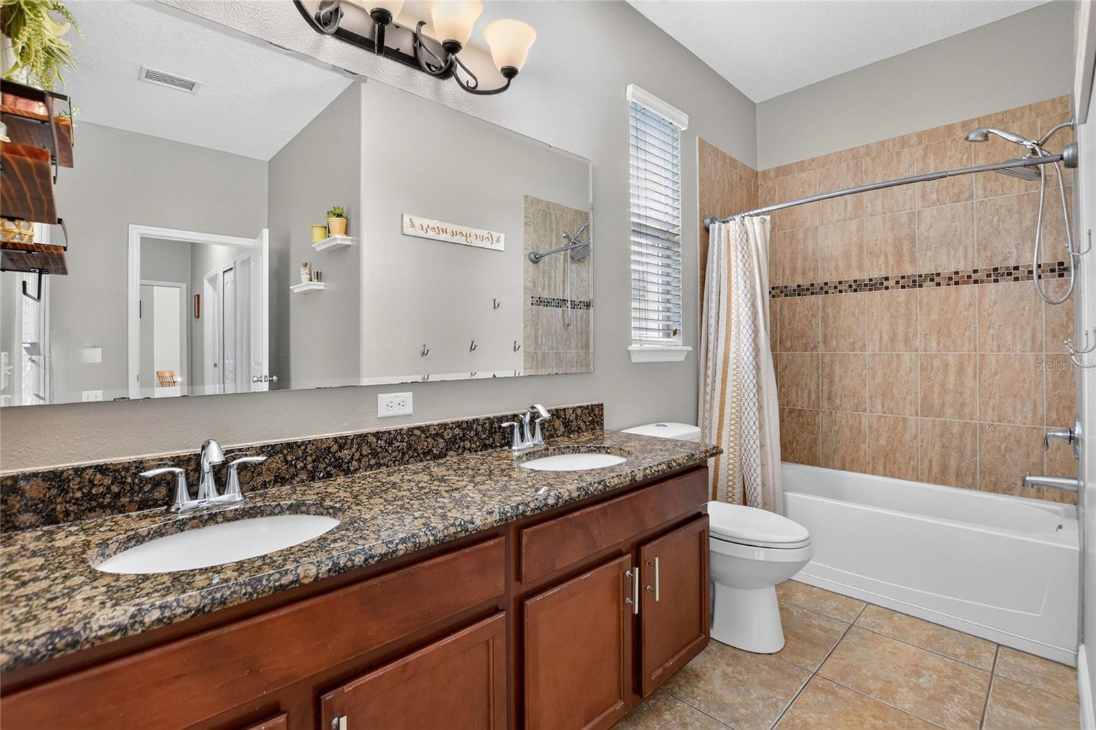 SOUTHCHASE - Residential