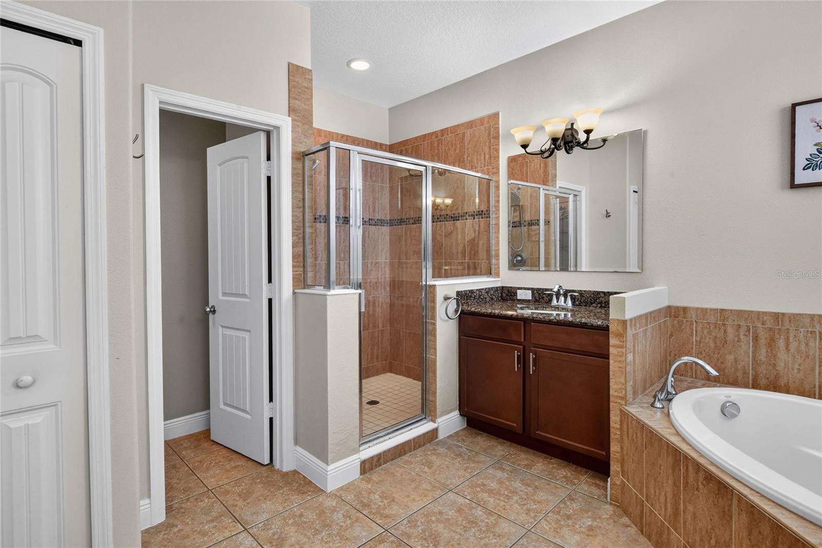 SOUTHCHASE - Residential