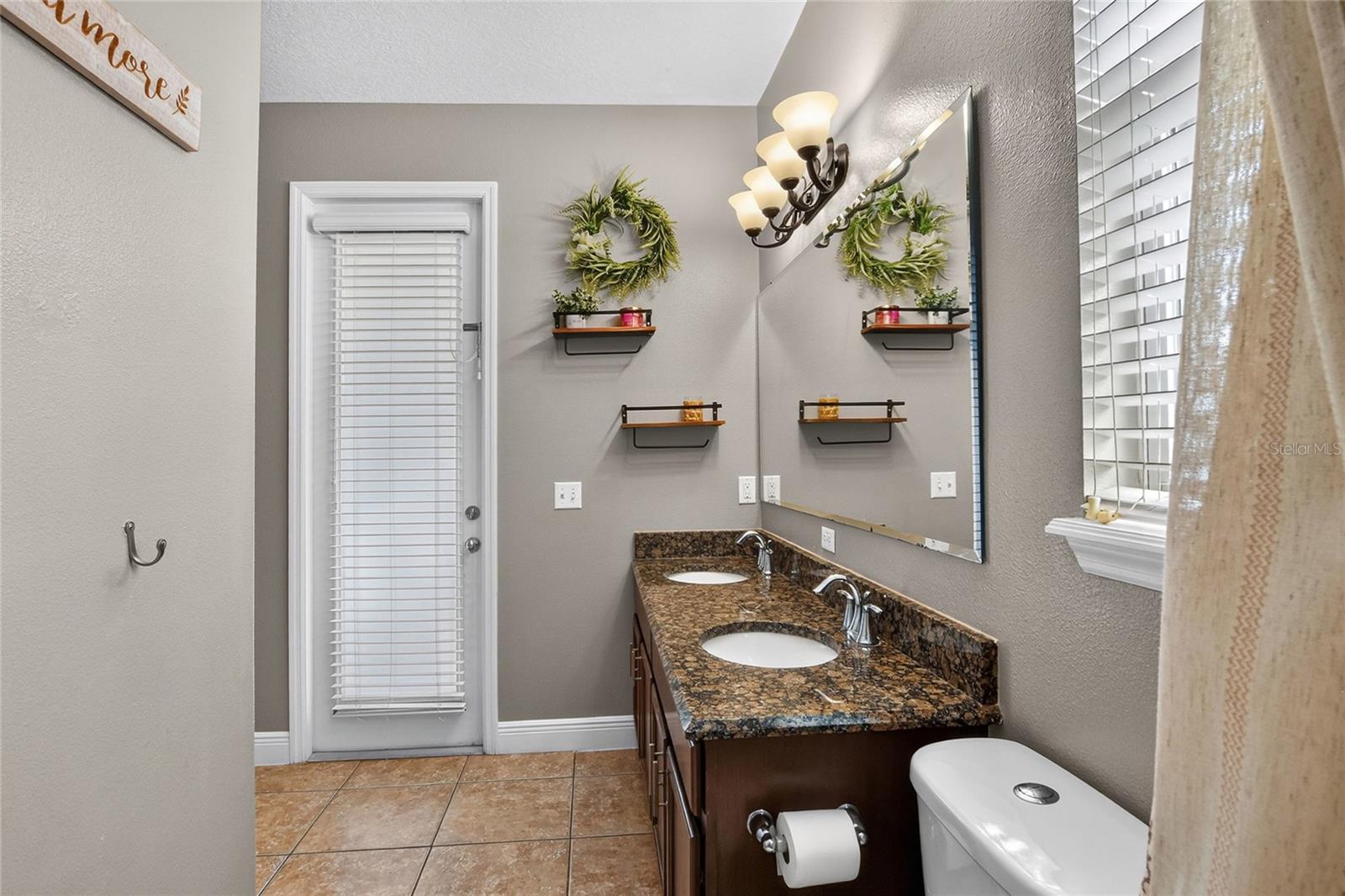 SOUTHCHASE - Residential