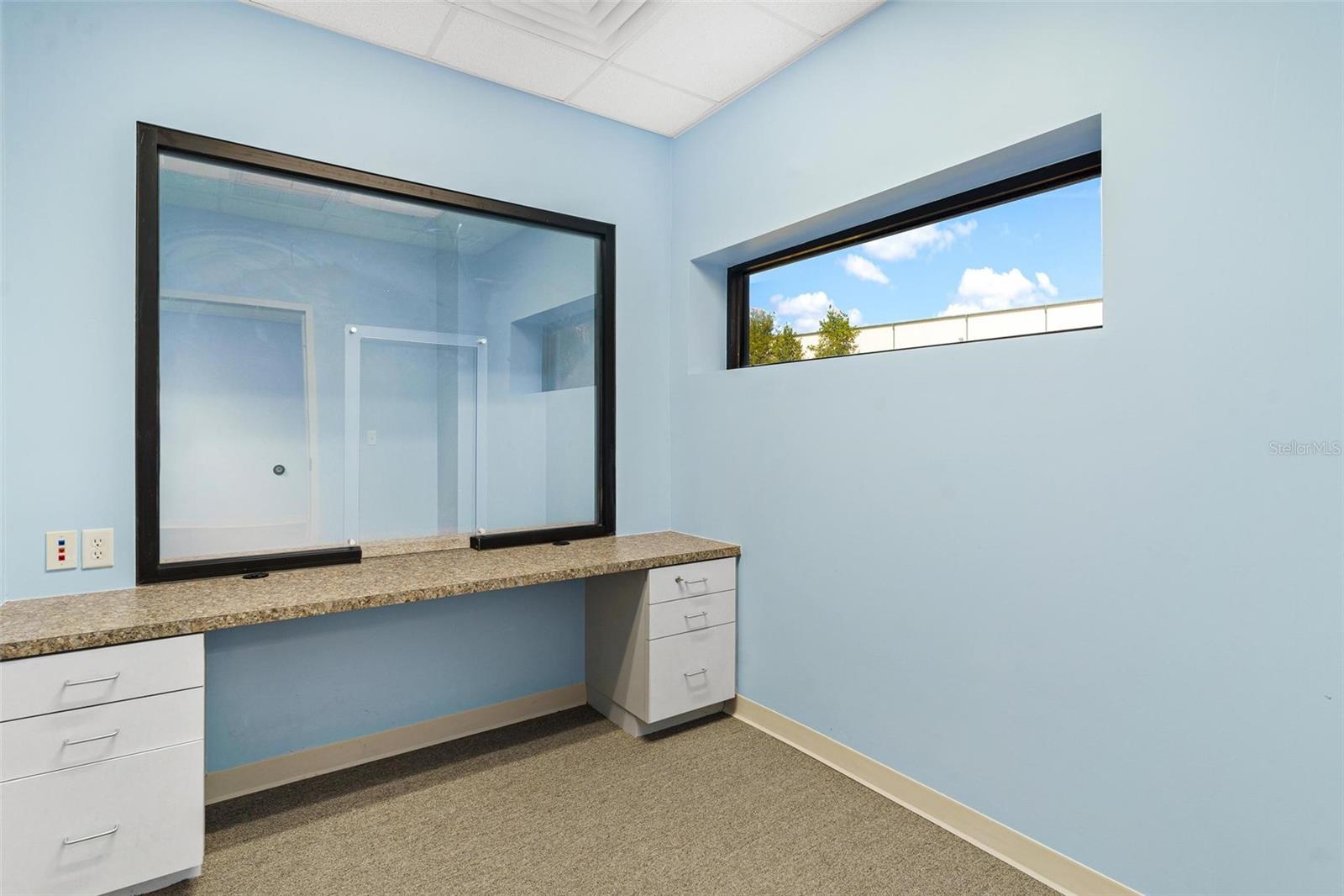 GREENLEAF BUS CENTRE - Commercial Sale