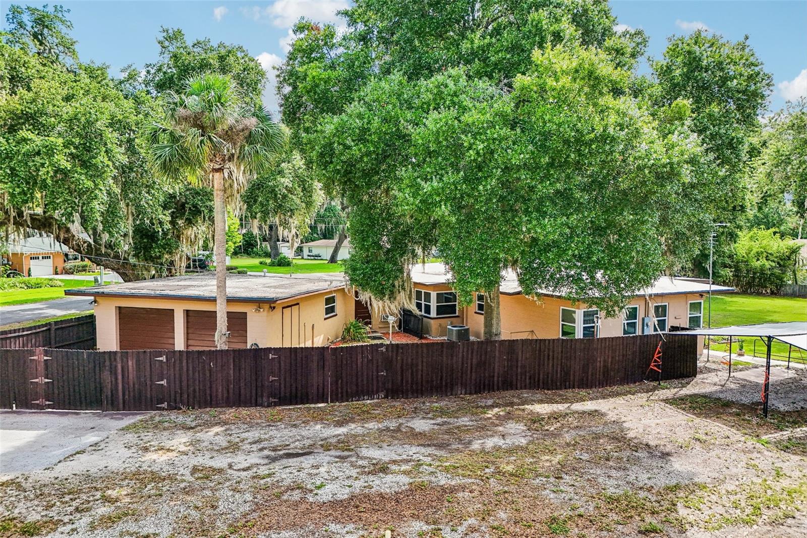 JOANNA SHORES - Residential