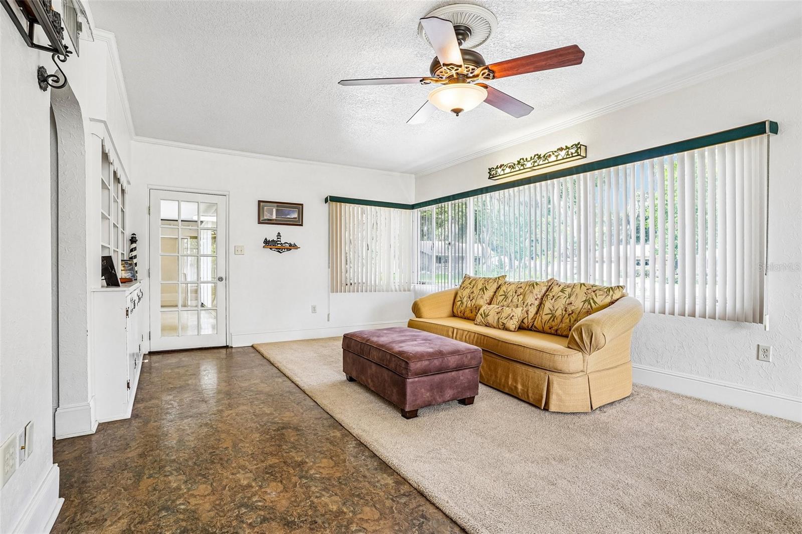 JOANNA SHORES - Residential