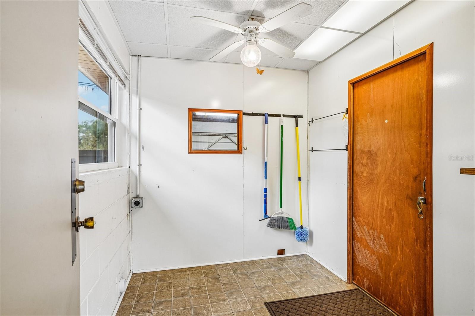 JOANNA SHORES - Residential