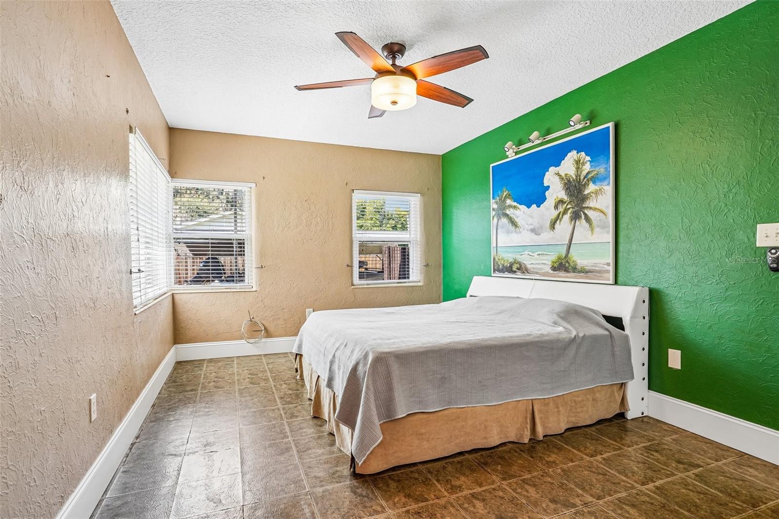 JOANNA SHORES - Residential