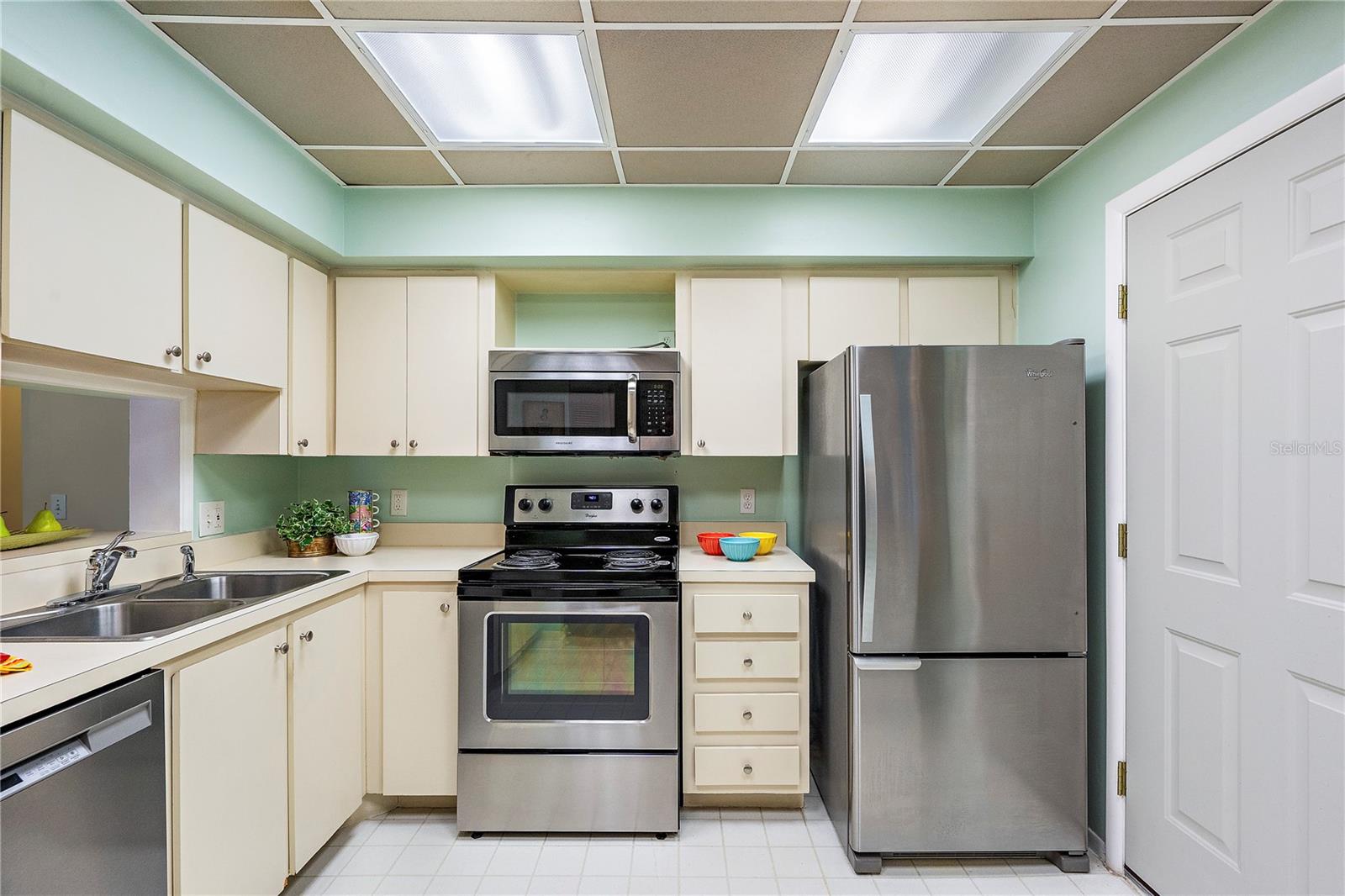 CORDOVA GREENS CONDO - Residential