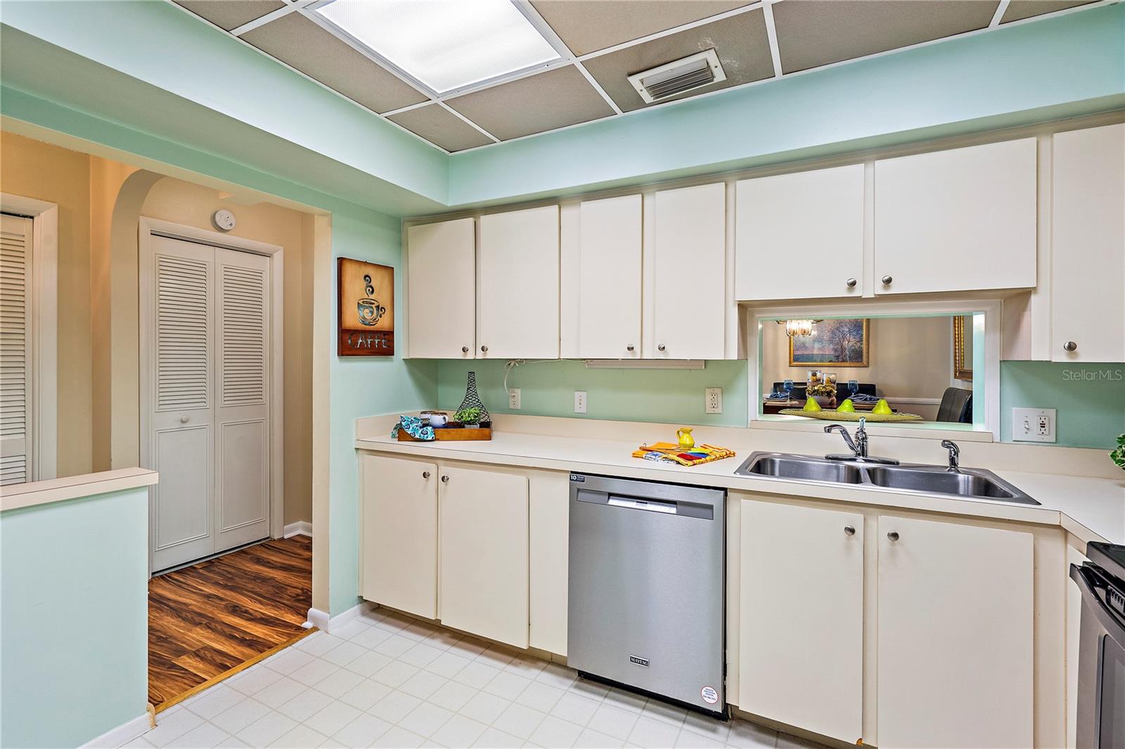 CORDOVA GREENS CONDO - Residential