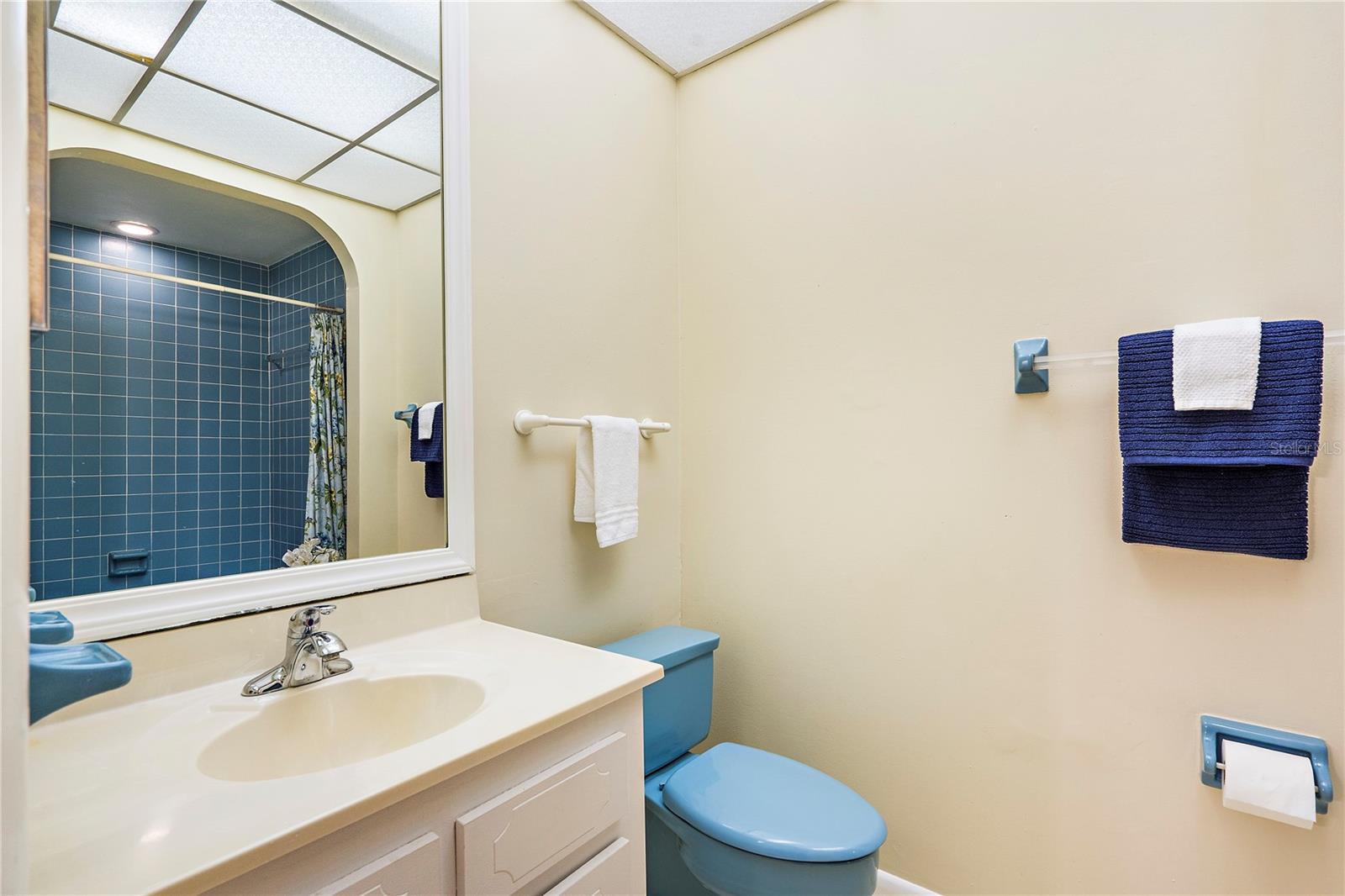 CORDOVA GREENS CONDO - Residential