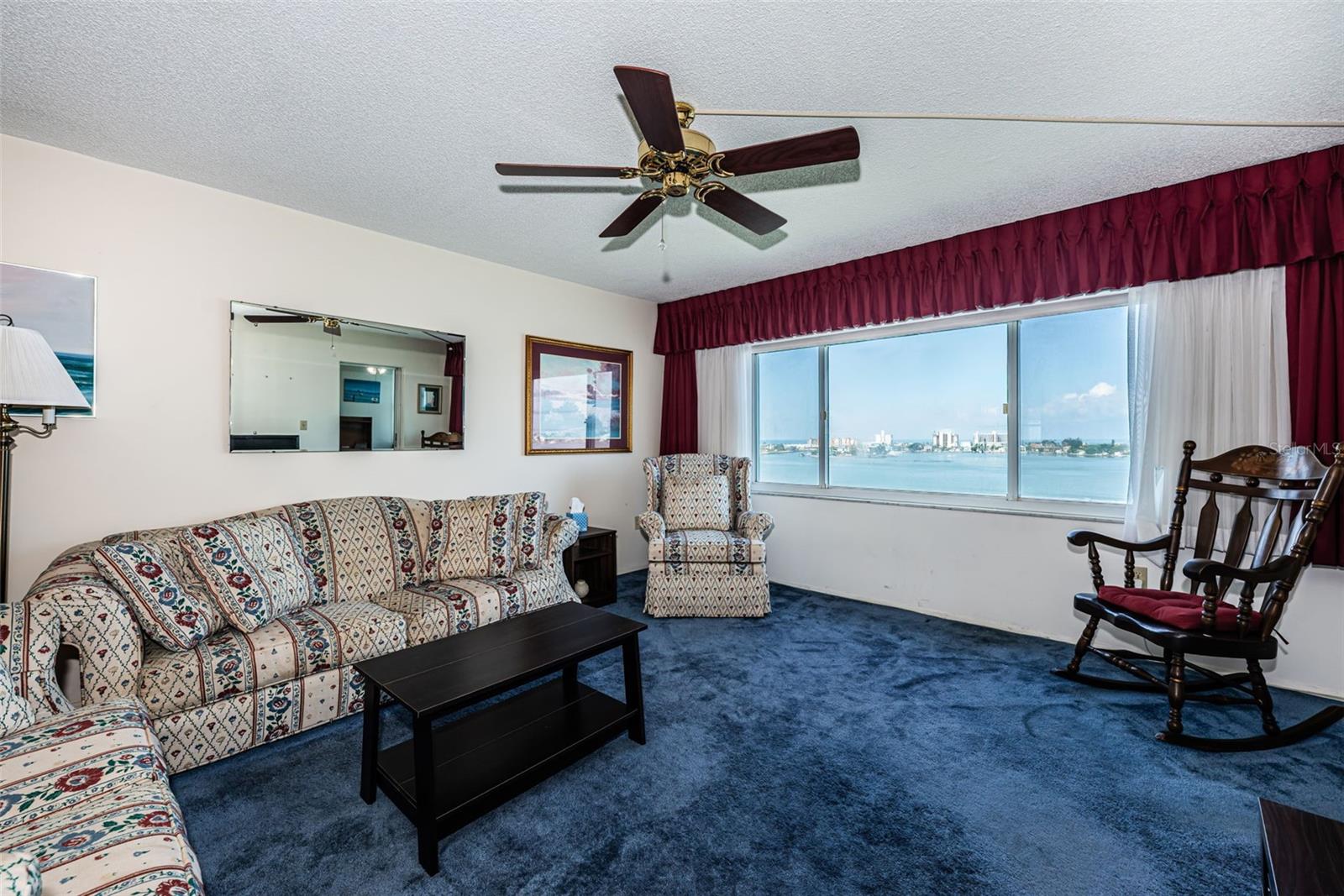 LEXINGTON TOWERS CONDO - Residential