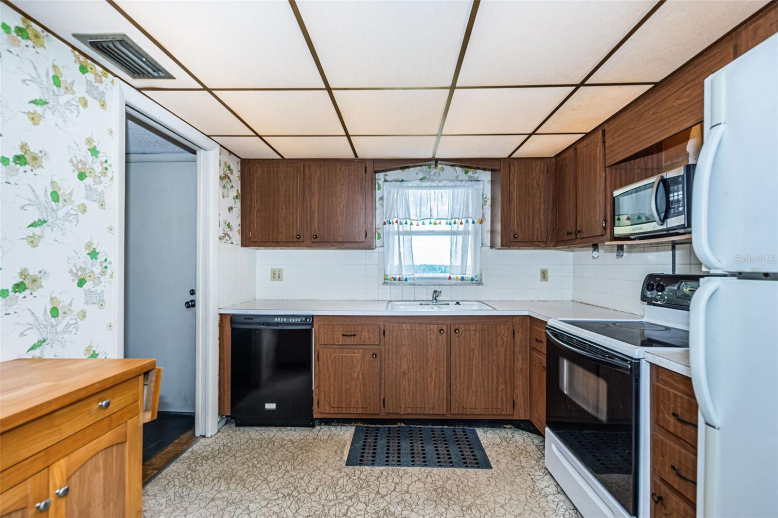LEXINGTON TOWERS CONDO - Residential