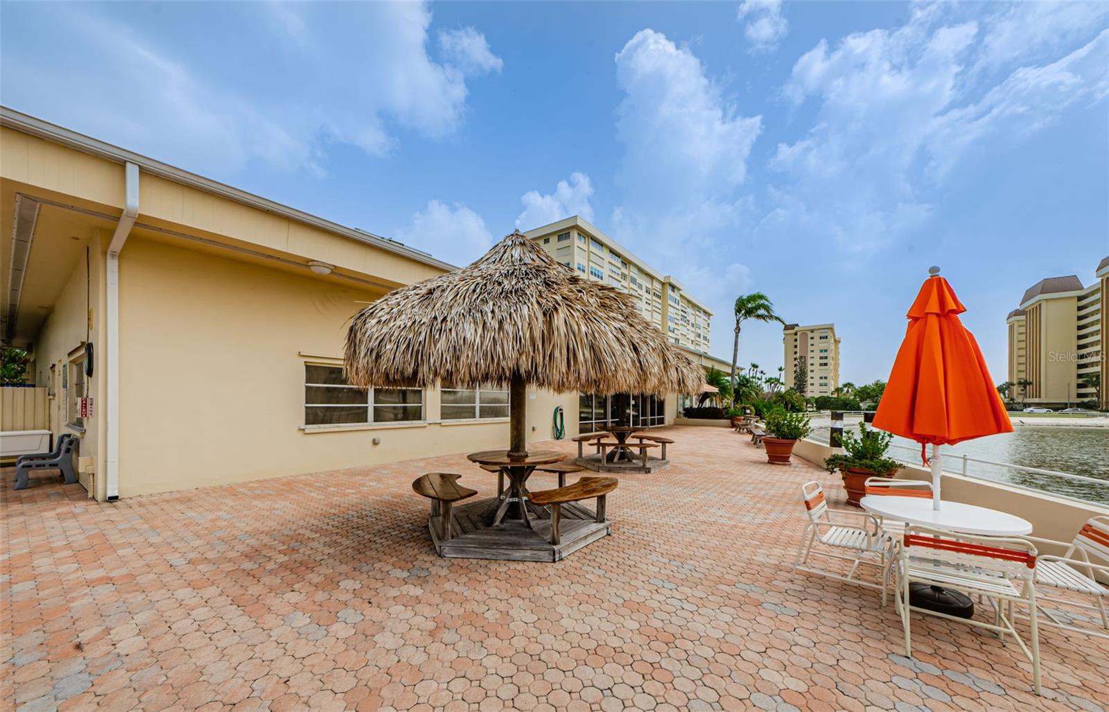 LEXINGTON TOWERS CONDO - Residential