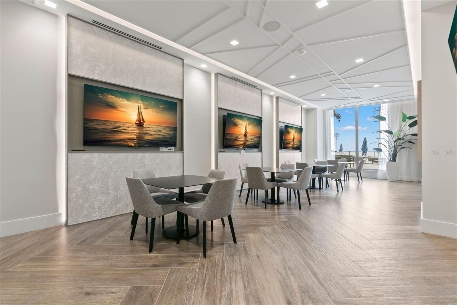 SALTAIRE CONDO - Residential