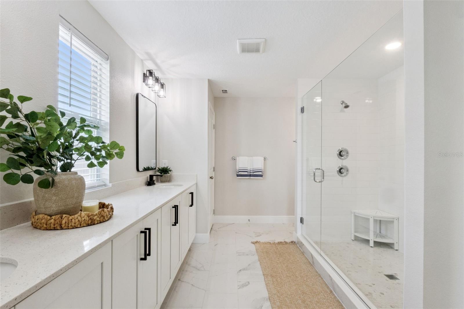 VILLAGES/MINNEOLA HILLS PH 2B - Residential