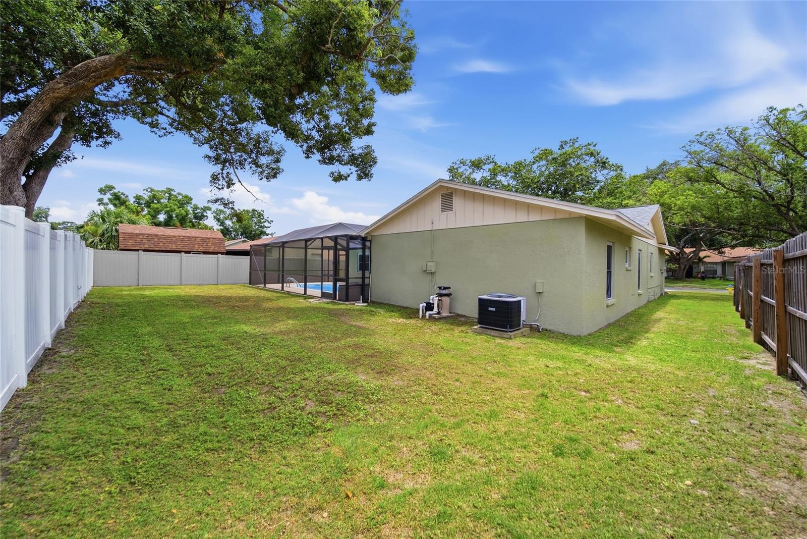 WILLOW POND - Residential