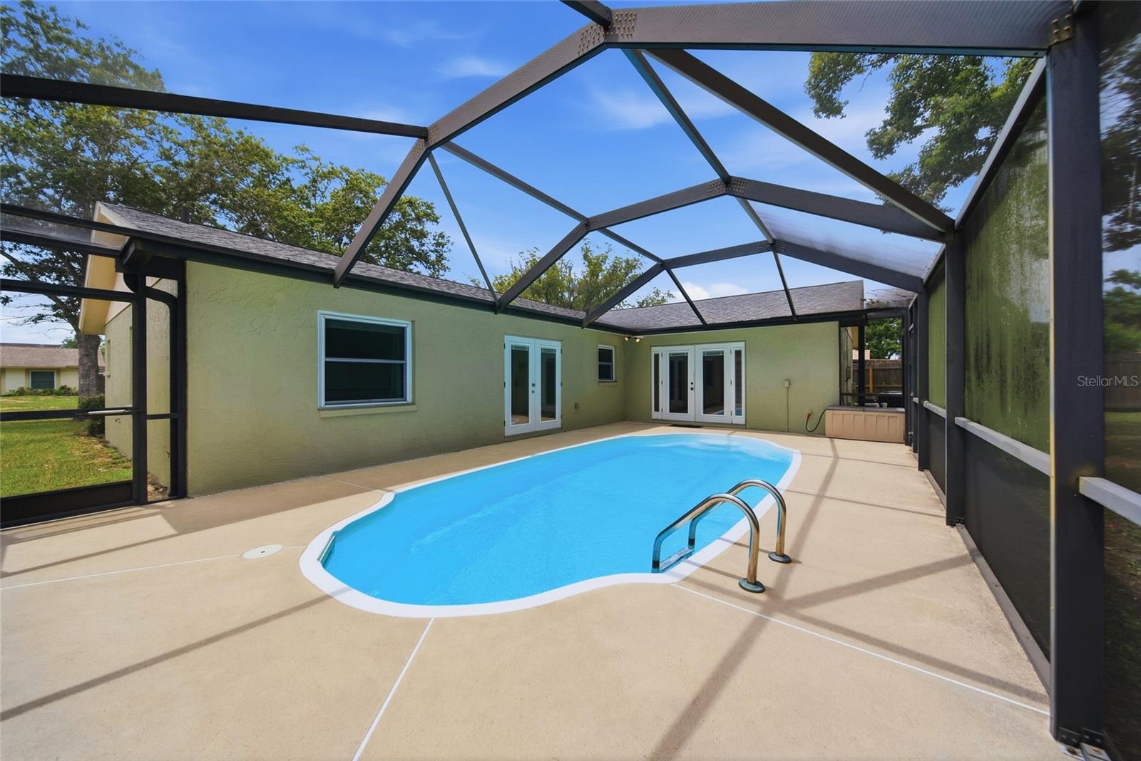 WILLOW POND - Residential