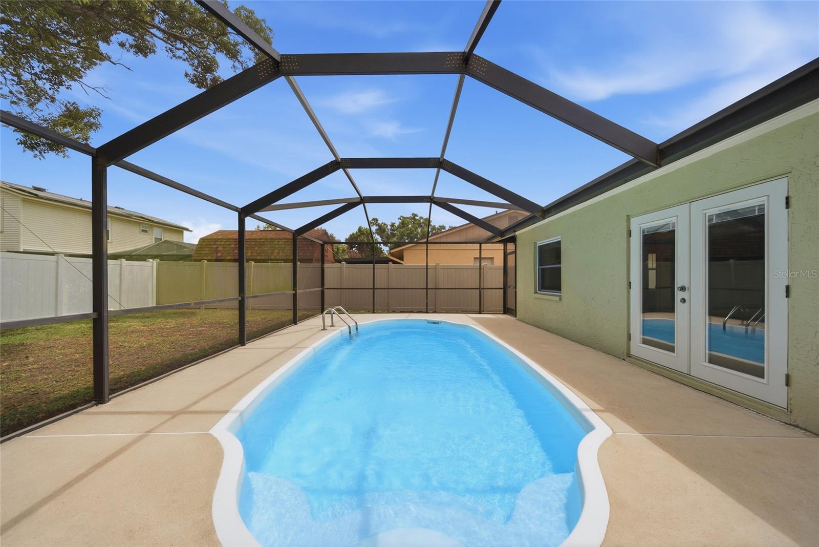WILLOW POND - Residential