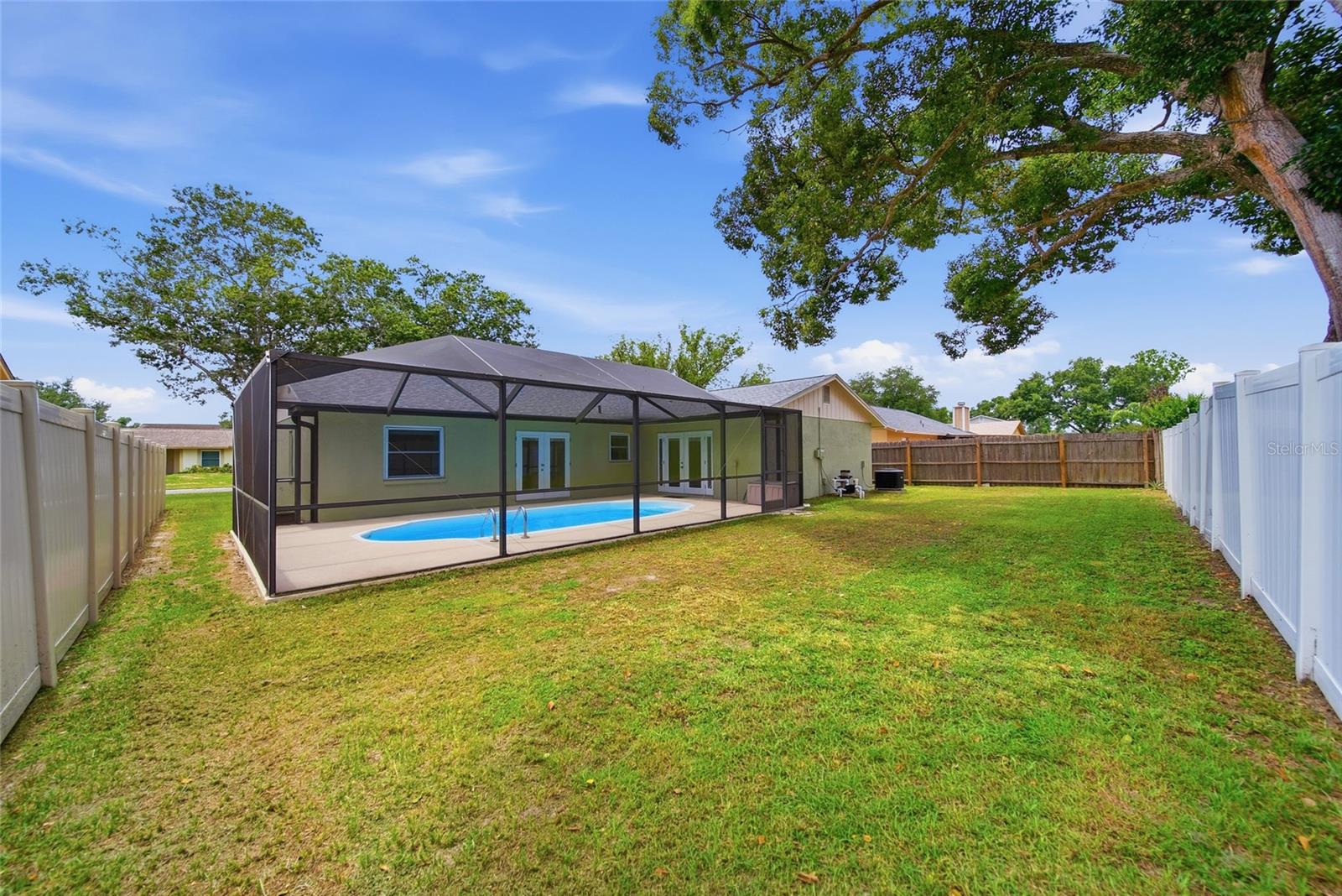 WILLOW POND - Residential