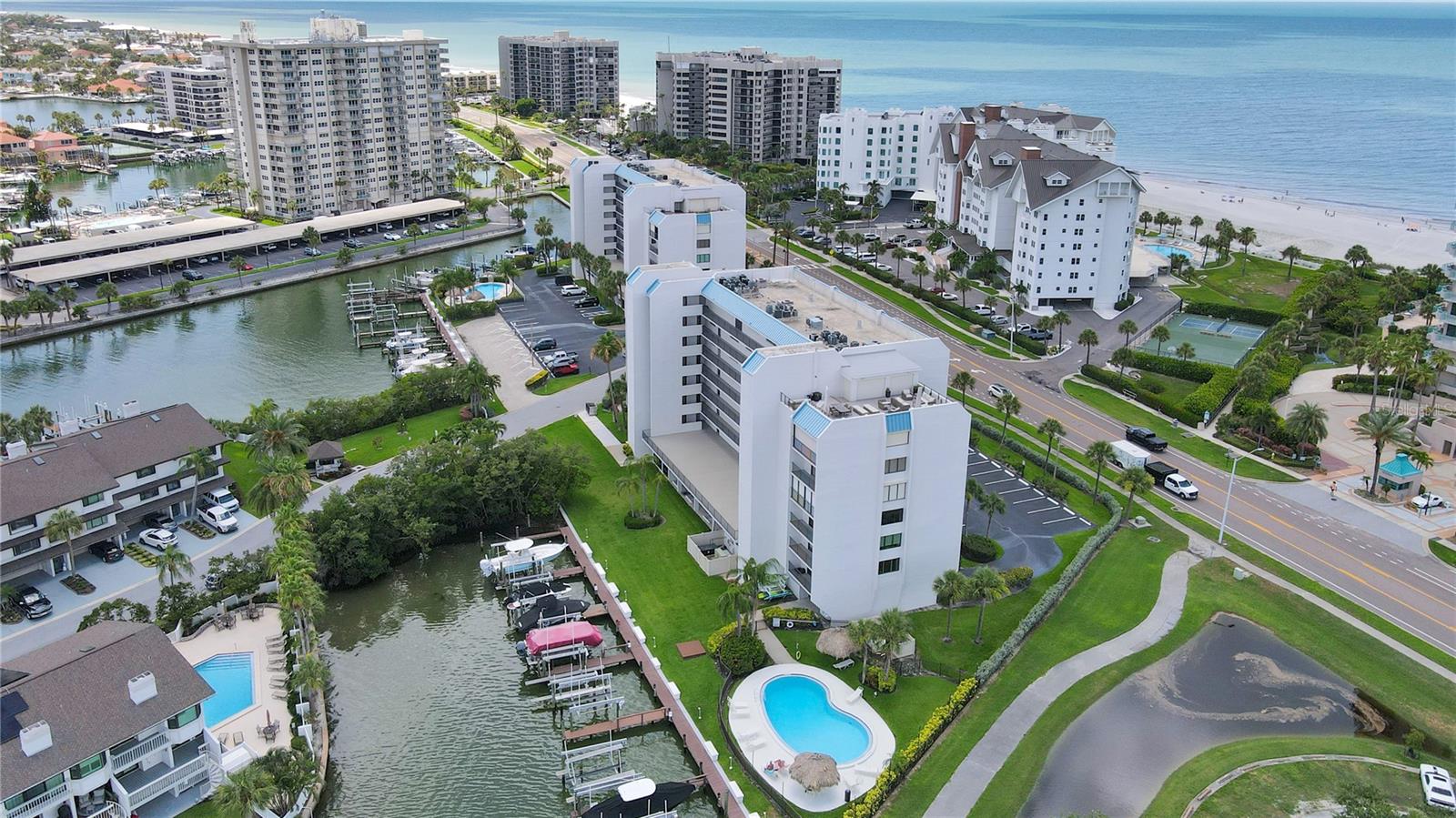 HARBOUR THE CONDO - Residential