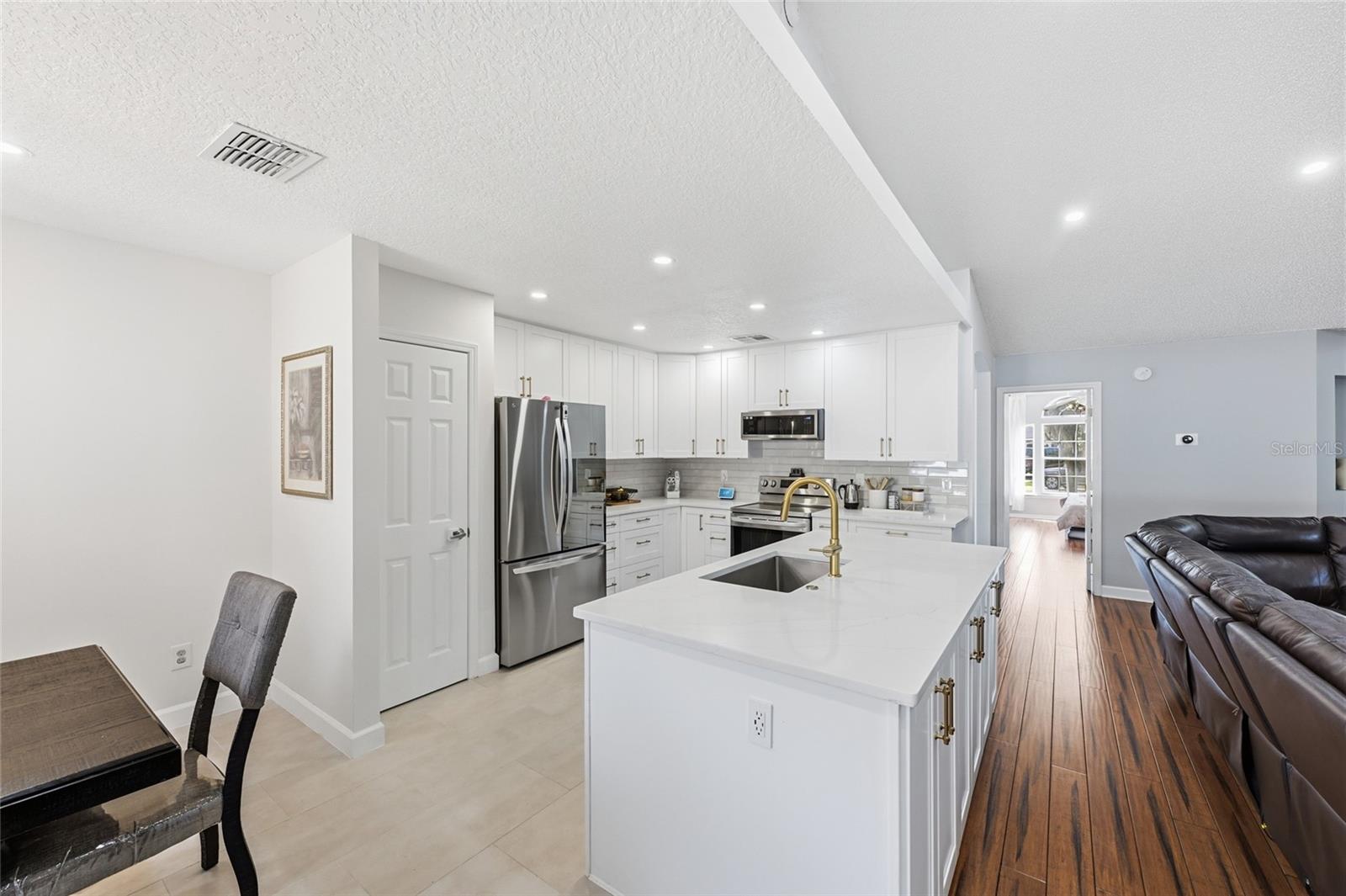 DERRIS CREEK UNIT ONE - Residential