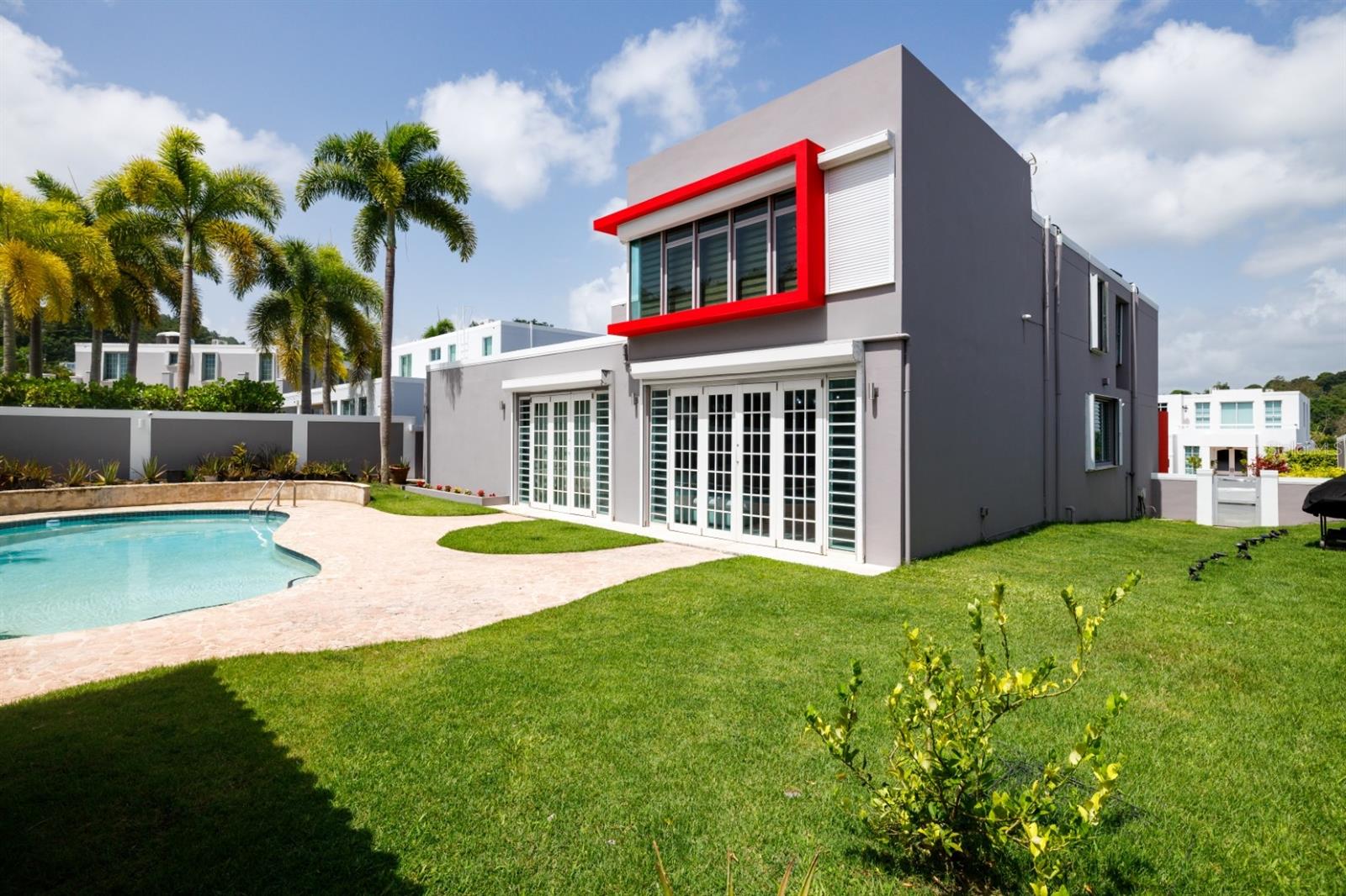 LOS ARBOLES DE MONTEHIEDRA - Residential