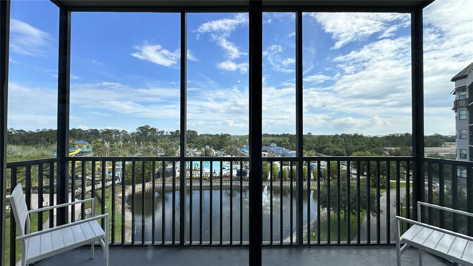 GROVE RESIDENCE & SPA HOTEL CONDO 3 - Residential