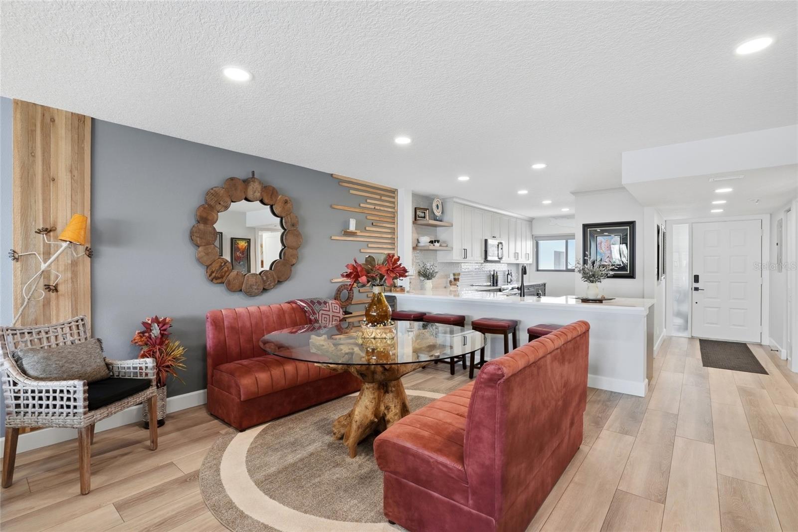 ANCHOR COVE 1 CONDO - Residential