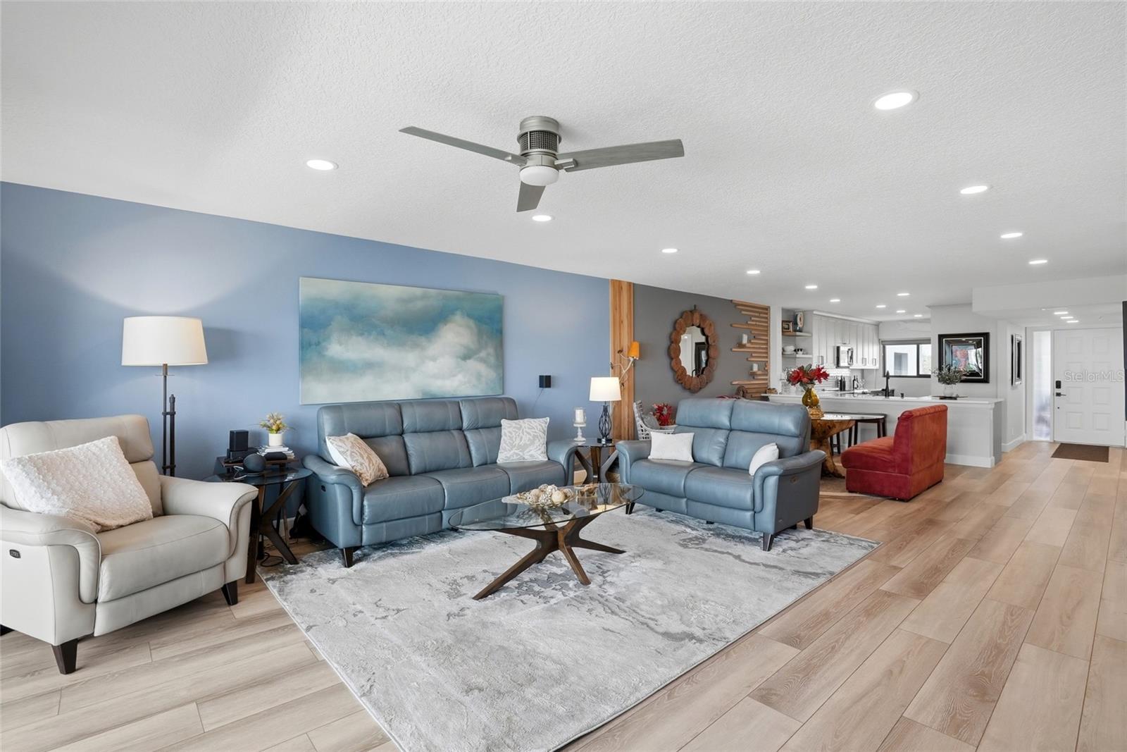 ANCHOR COVE 1 CONDO - Residential
