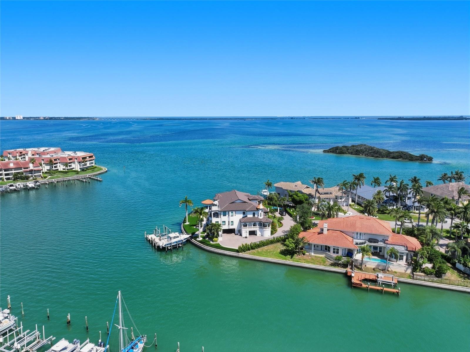 ANCHOR COVE 1 CONDO - Residential