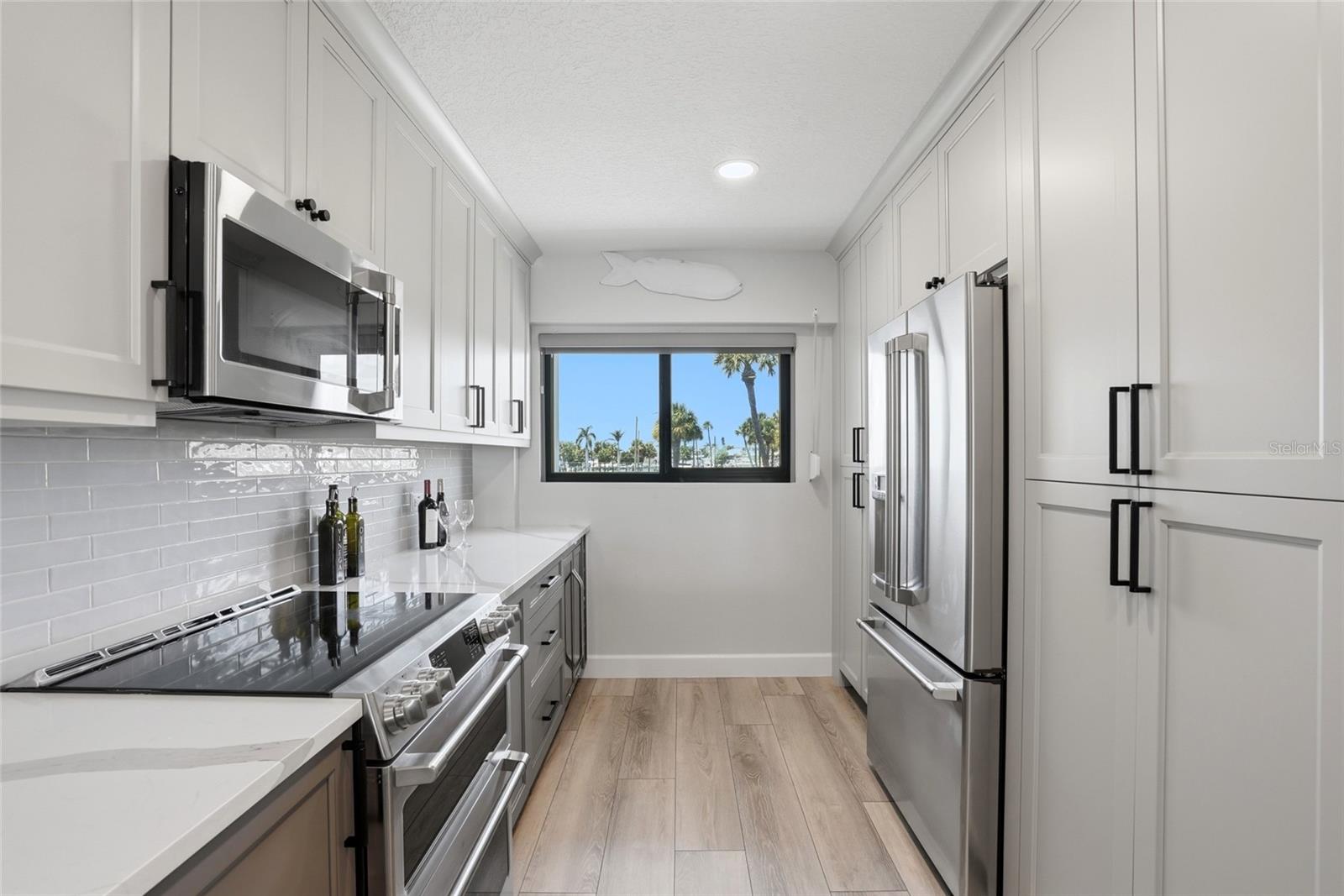 ANCHOR COVE 1 CONDO - Residential