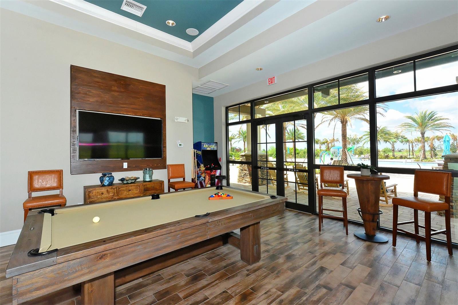 COUNTRY CLUB EAST AT LAKEWD RNCH QQ1 1 - Residential