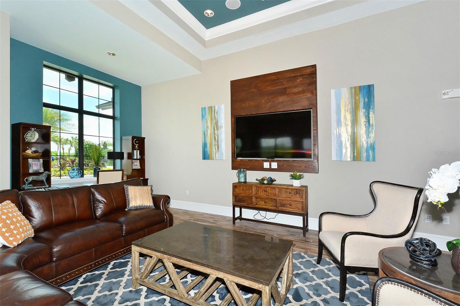 COUNTRY CLUB EAST AT LAKEWD RNCH QQ1 1 - Residential