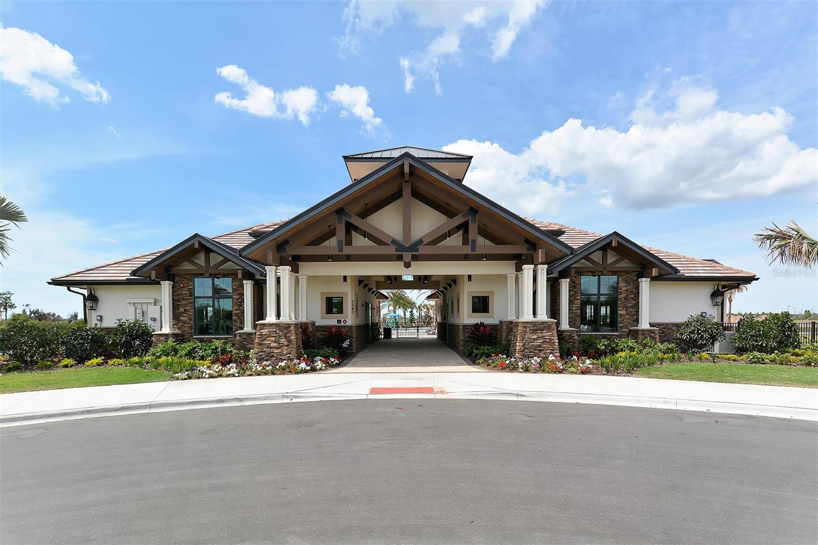 COUNTRY CLUB EAST AT LAKEWD RNCH QQ1 1 - Residential