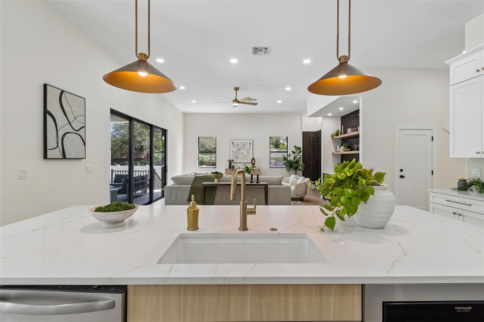 ANITA SUB - Residential